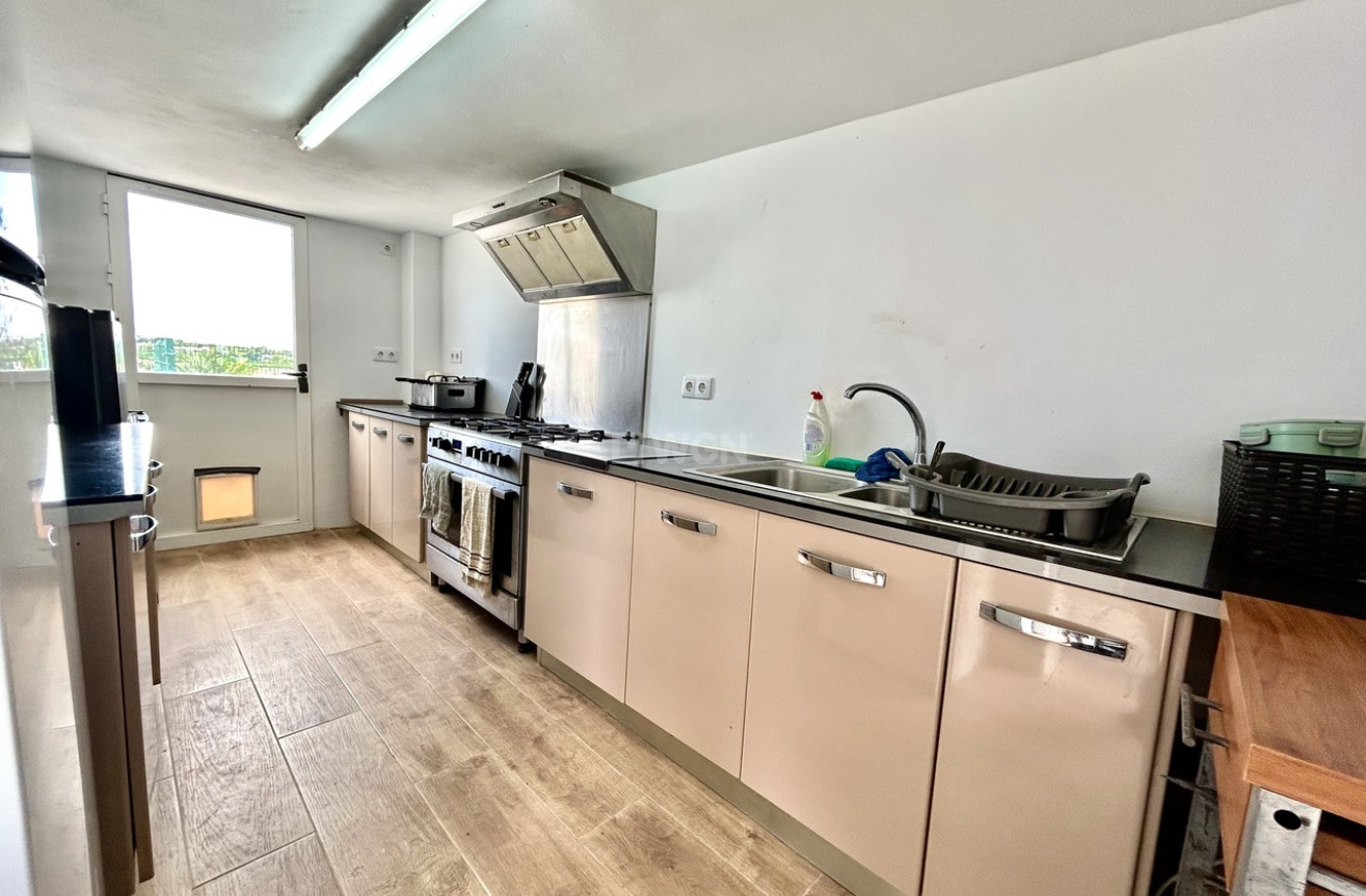 Odsprzedaż - Villa - Los Montesinos - Costa Blanca