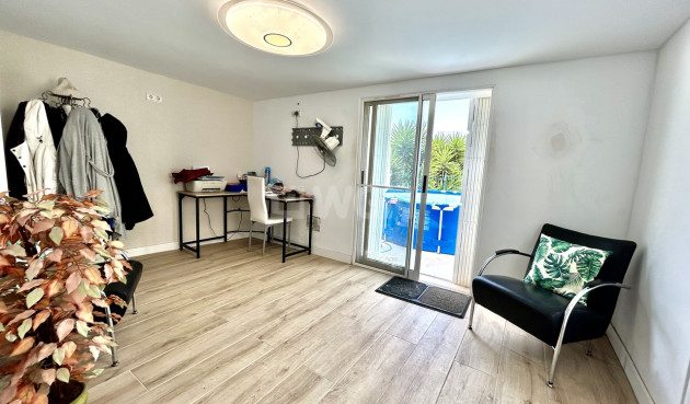 Odsprzedaż - Villa - Los Montesinos - Costa Blanca