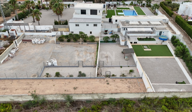 Odsprzedaż - Villa - Los Montesinos - Costa Blanca