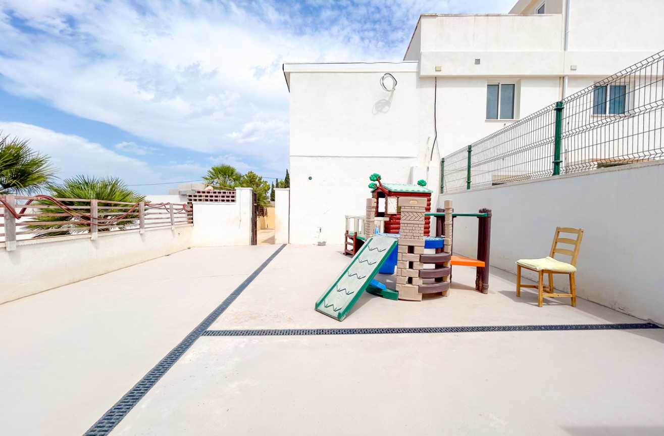 Odsprzedaż - Villa - Los Montesinos - Costa Blanca