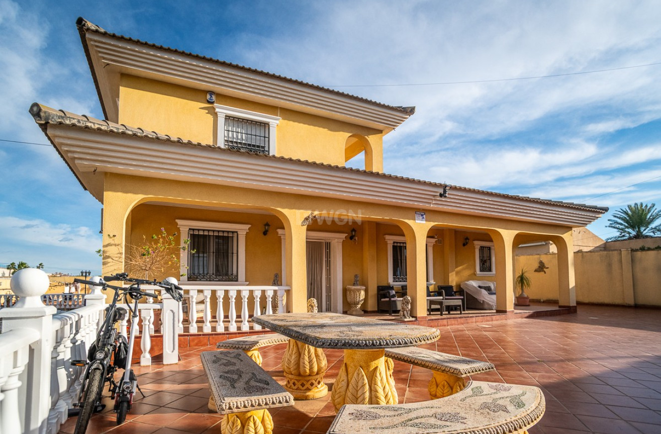 Odsprzedaż - Villa - Torrevieja - Costa Blanca