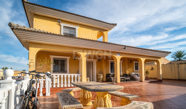 Odsprzedaż - Villa - Torrevieja - Costa Blanca