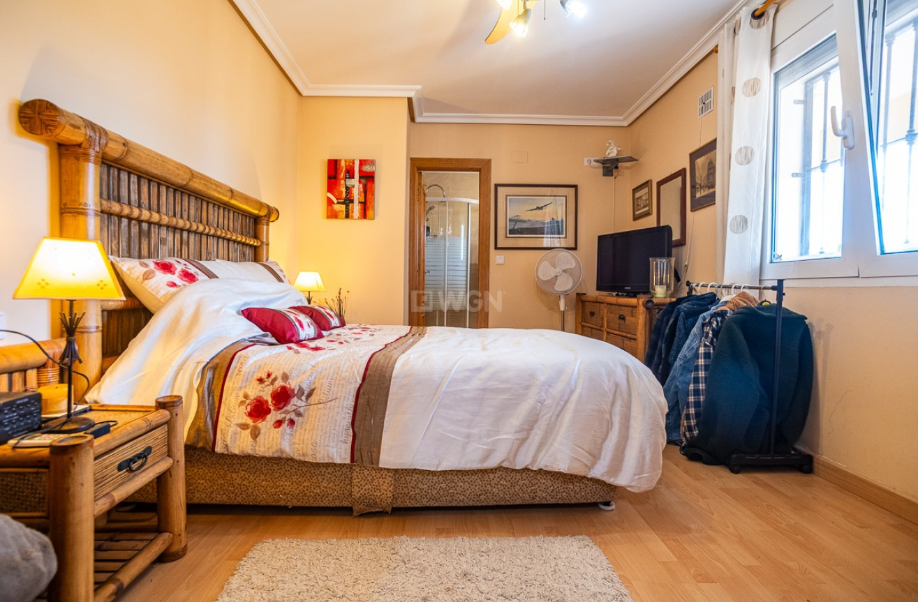 Odsprzedaż - Villa - Torrevieja - Costa Blanca