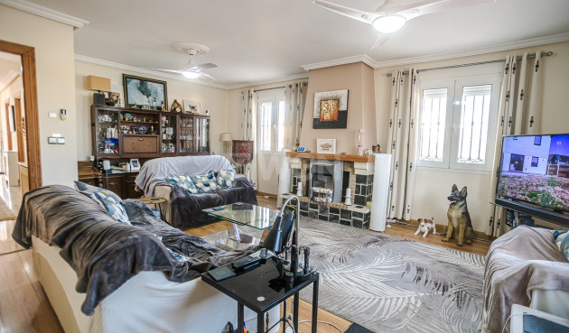 Odsprzedaż - Villa - Torrevieja - Costa Blanca