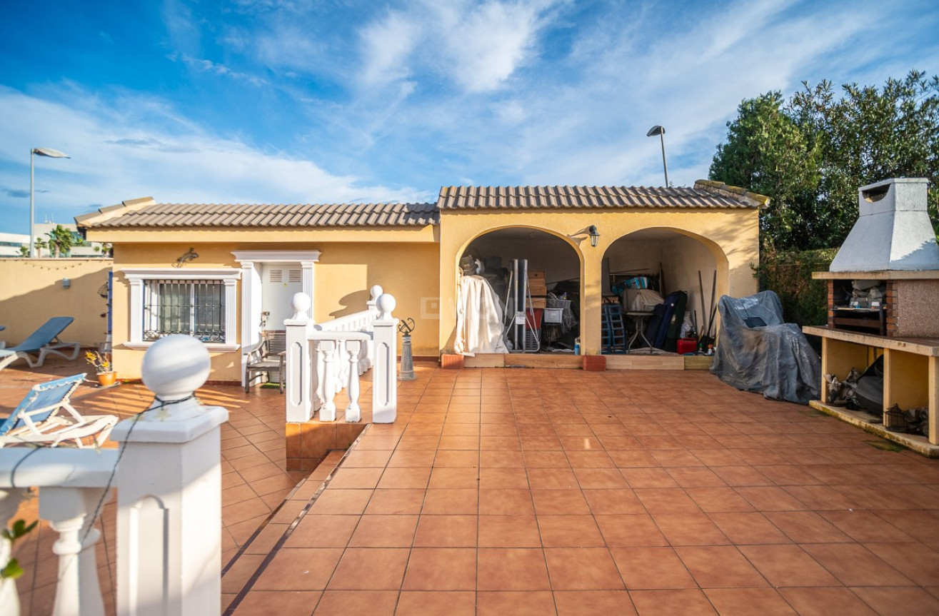 Odsprzedaż - Villa - Torrevieja - Costa Blanca