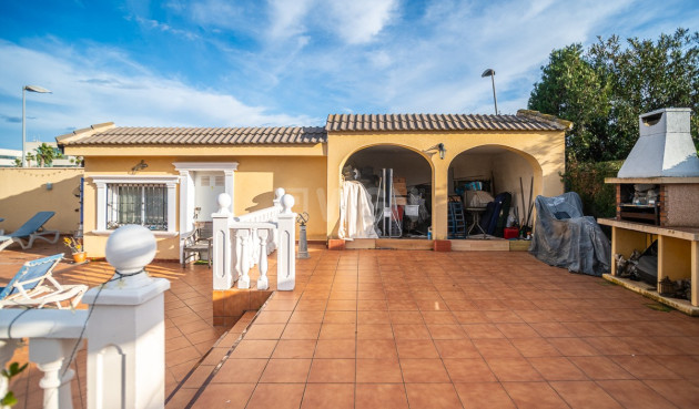 Odsprzedaż - Villa - Torrevieja - Costa Blanca