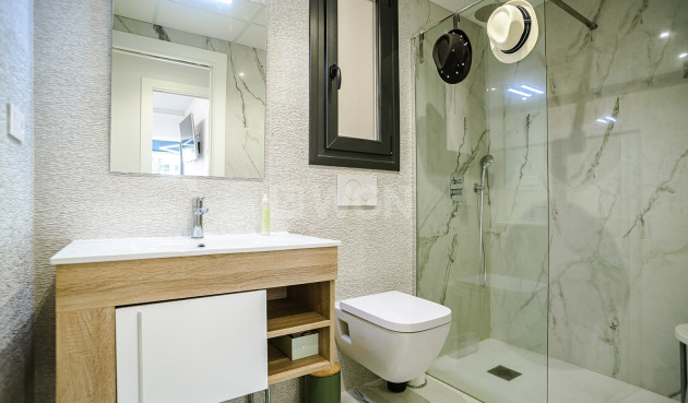 Reventa - Apartamento / piso - Torrevieja - Costa Blanca