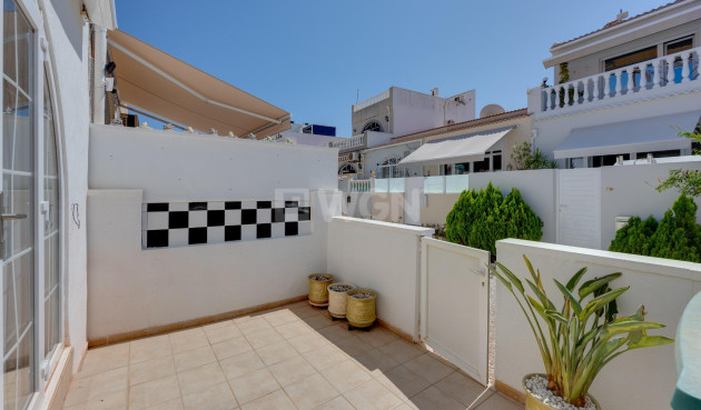 Odsprzedaż - Kamienica - Torrevieja - La Siesta - El Salado - Torreta