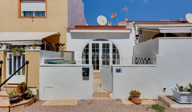 Odsprzedaż - Kamienica - Torrevieja - La Siesta - El Salado - Torreta