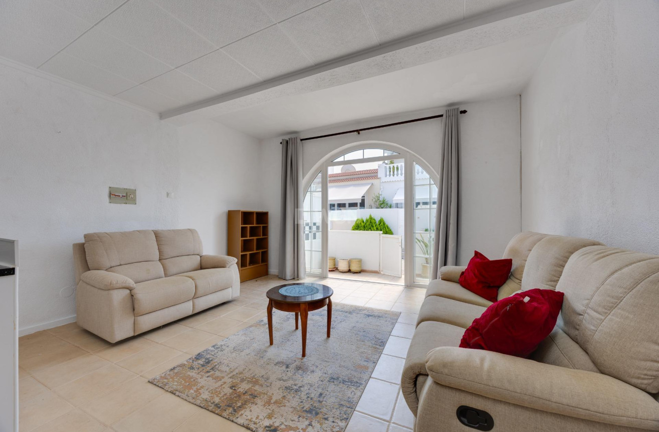 Odsprzedaż - Kamienica - Torrevieja - La Siesta - El Salado - Torreta