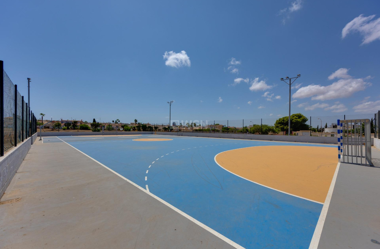 Odsprzedaż - Kamienica - Torrevieja - La Siesta - El Salado - Torreta