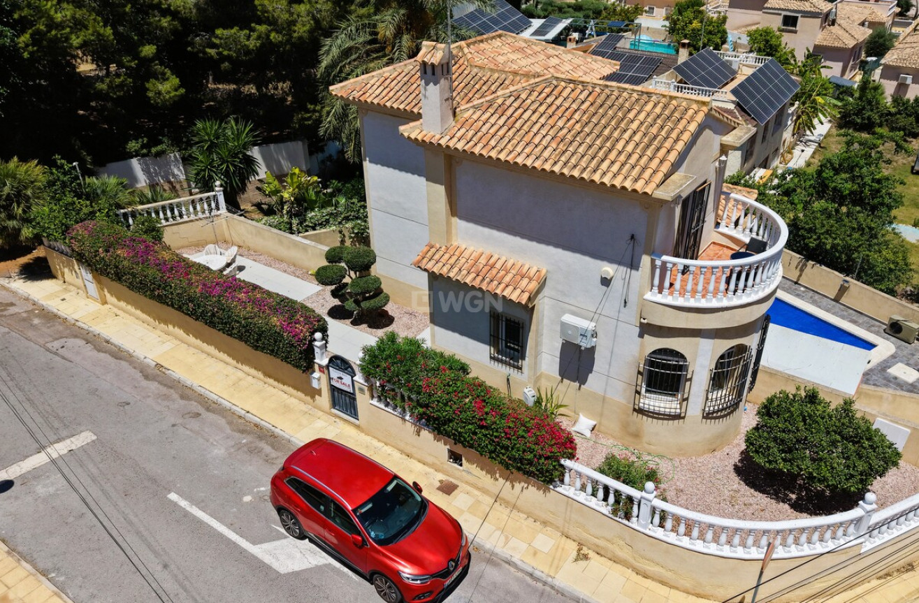 Odsprzedaż - Villa - Orihuela Costa - Costa Blanca