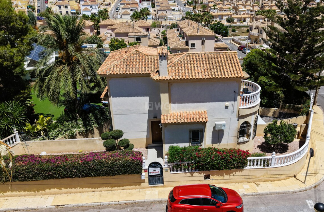 Odsprzedaż - Villa - Orihuela Costa - Costa Blanca