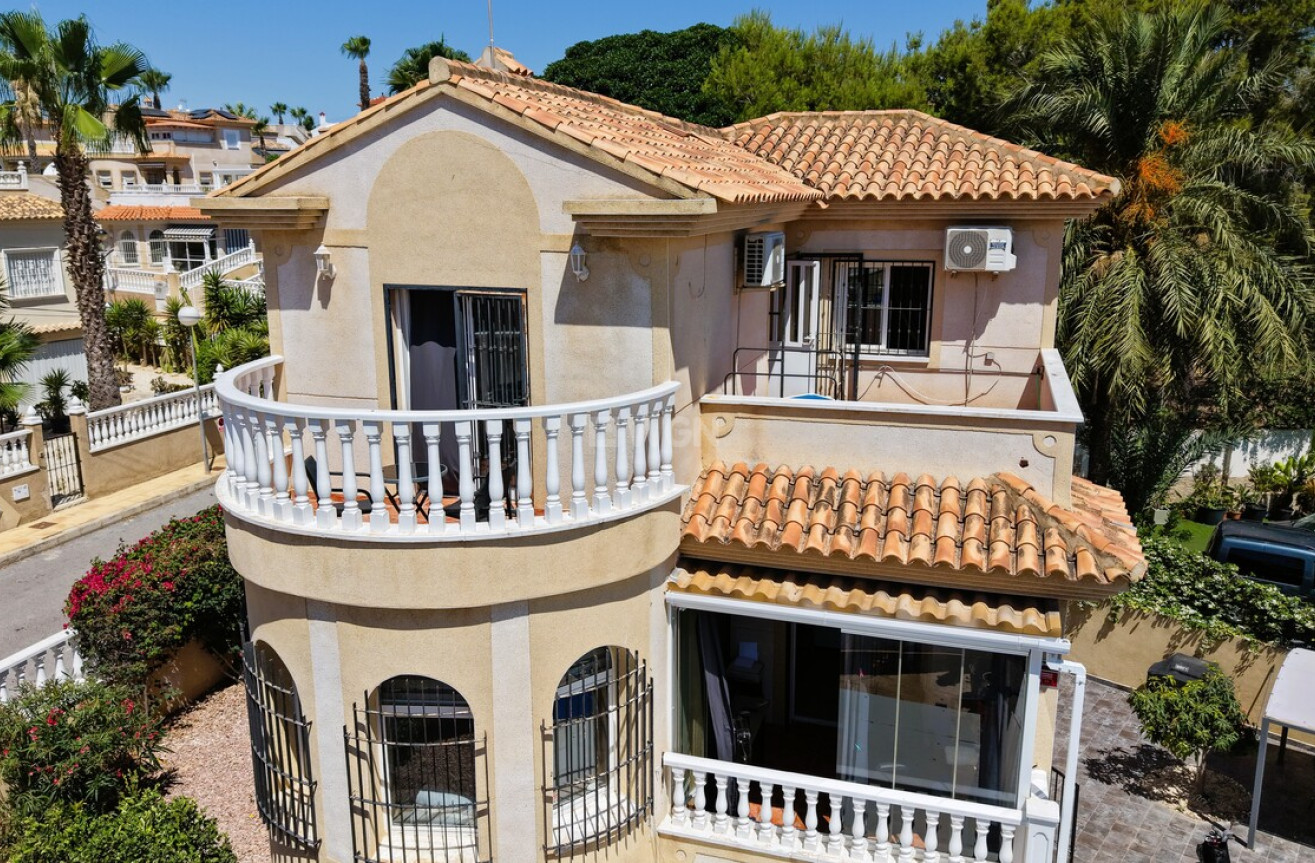 Odsprzedaż - Villa - Orihuela Costa - Costa Blanca