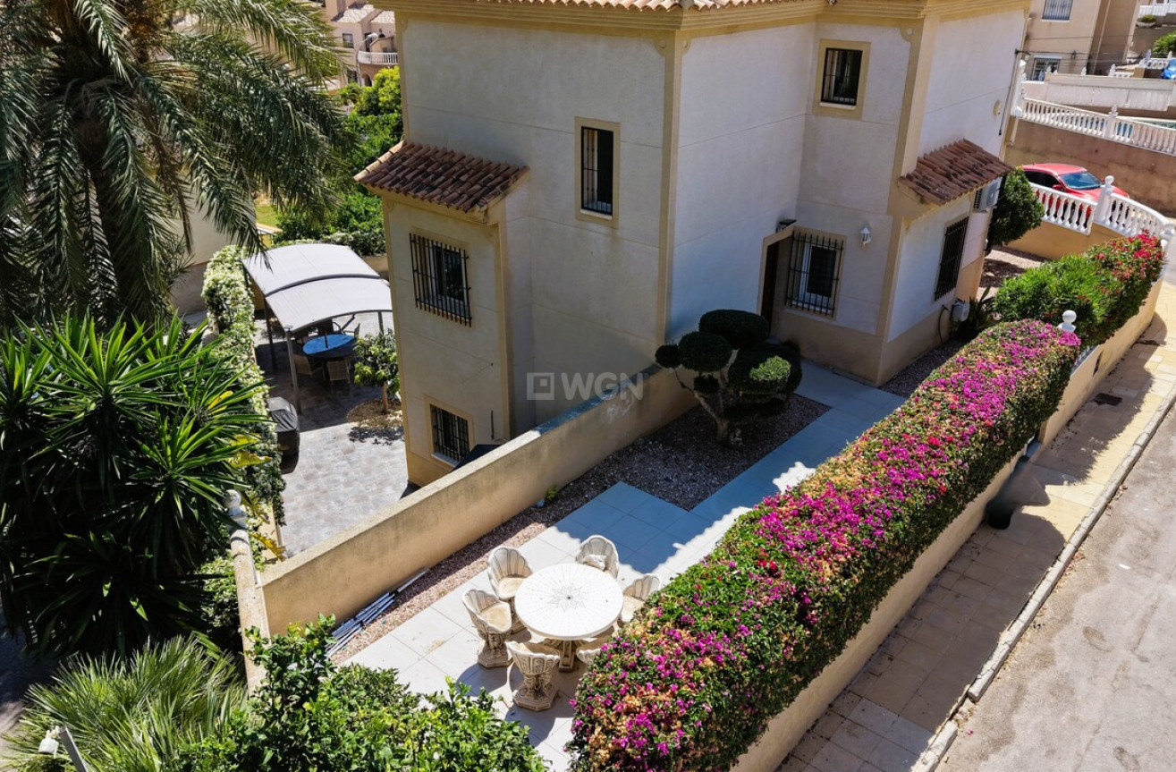 Odsprzedaż - Villa - Orihuela Costa - Costa Blanca
