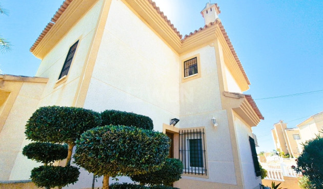 Odsprzedaż - Villa - Orihuela Costa - Costa Blanca