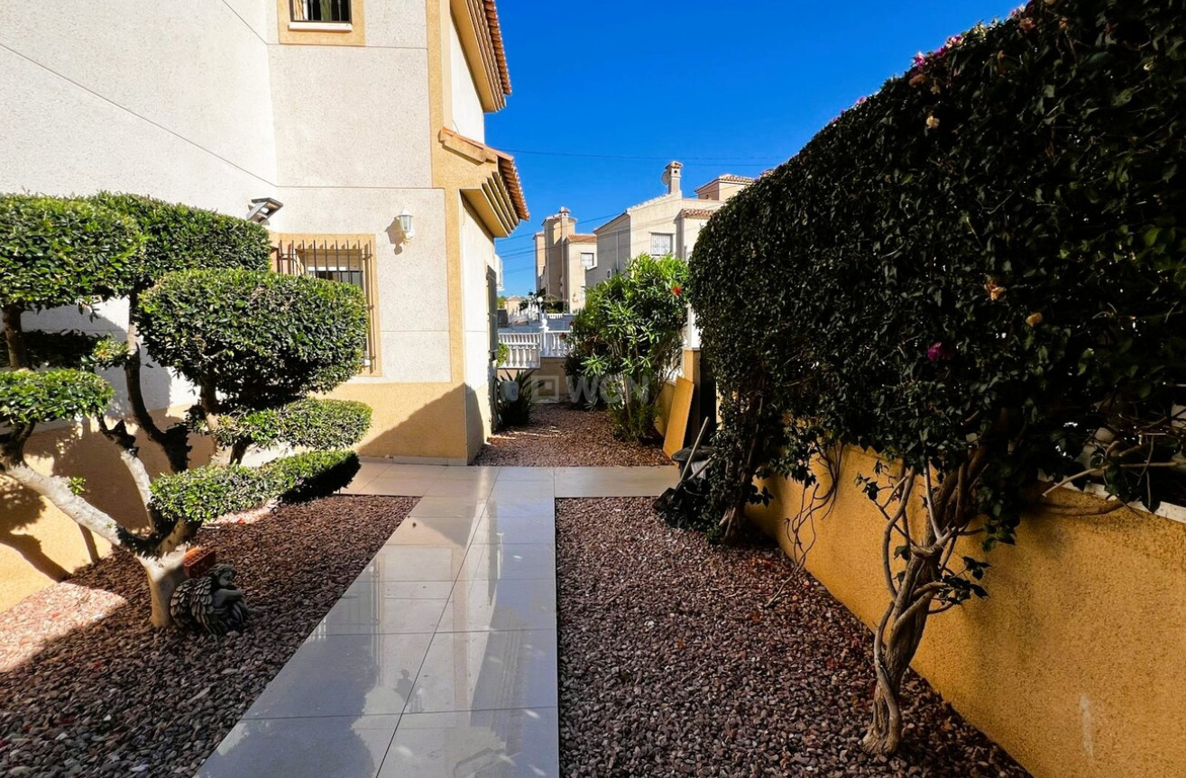 Odsprzedaż - Villa - Orihuela Costa - Costa Blanca