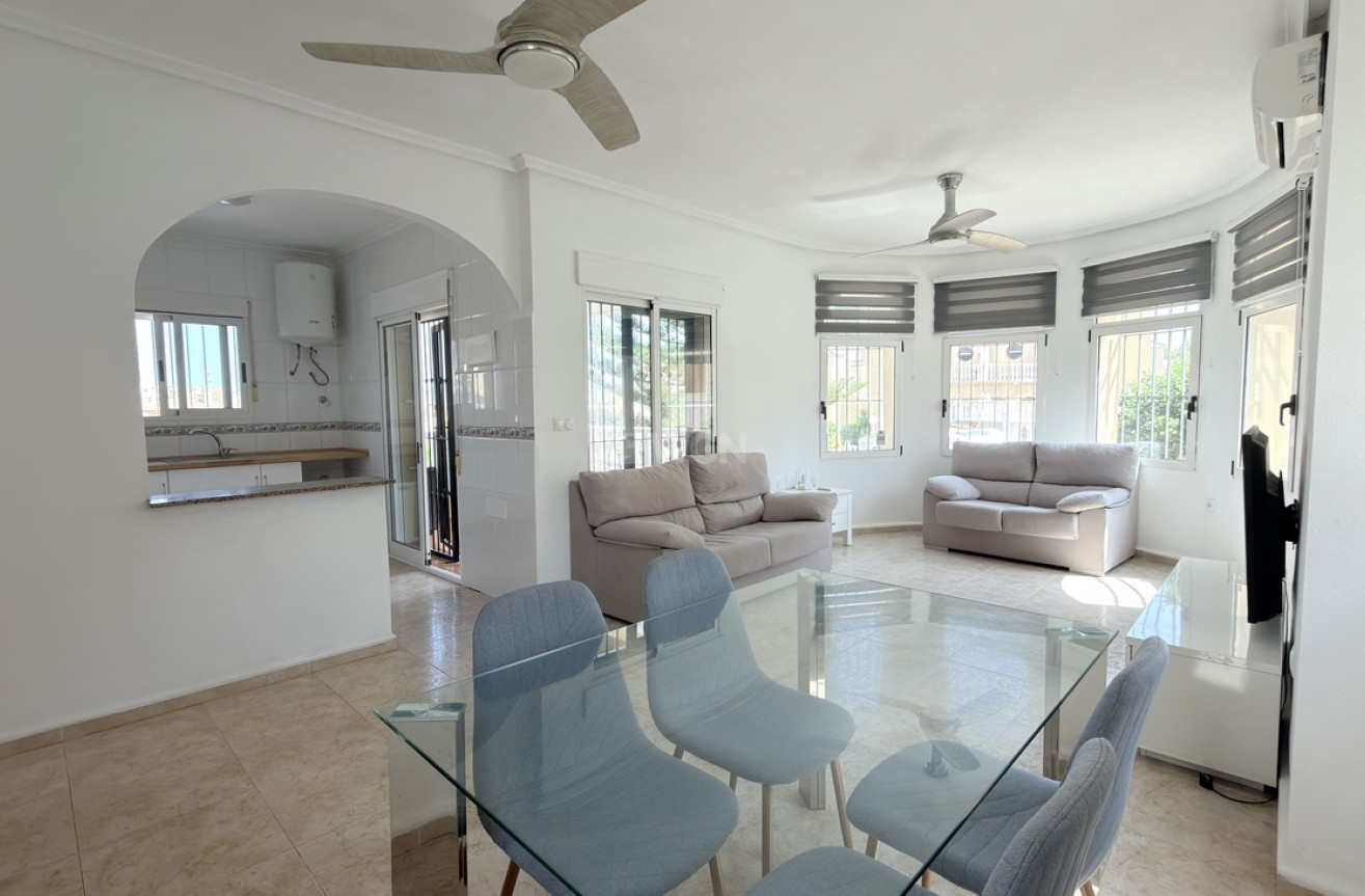 Odsprzedaż - Villa - Orihuela Costa - Costa Blanca