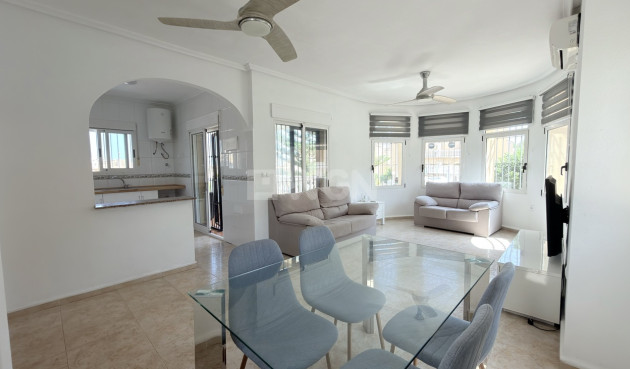 Odsprzedaż - Villa - Orihuela Costa - Costa Blanca