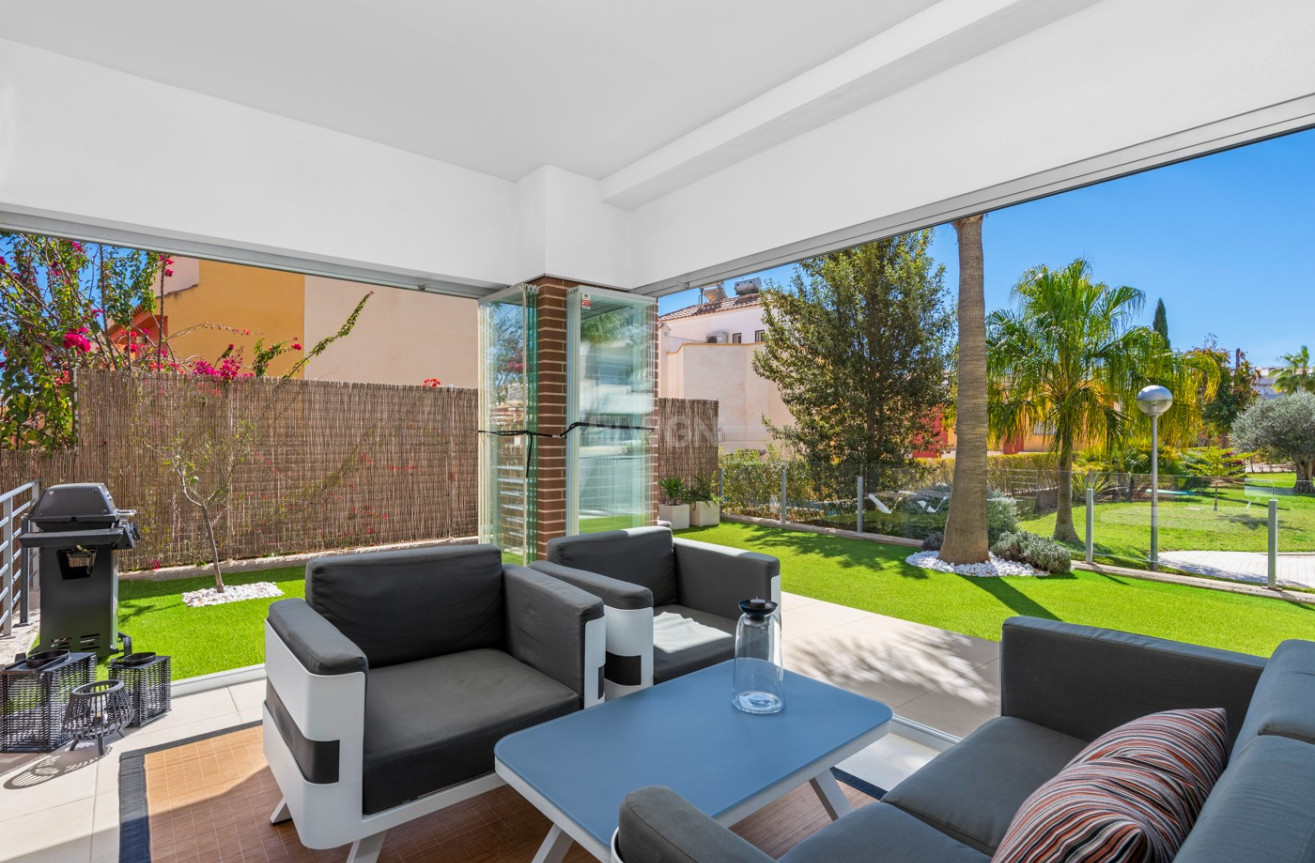 Odsprzedaż - Mieszkanie w bloku - Orihuela Costa - Costa Blanca