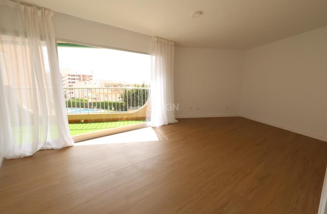 Odsprzedaż - Mieszkanie w bloku - Orihuela Costa - Costa Blanca