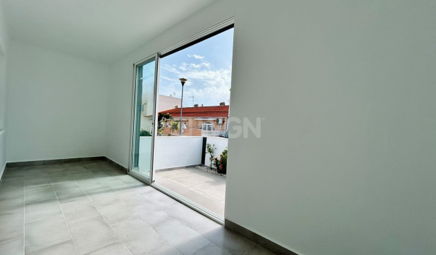 Odsprzedaż - Bungalow - La Siesta - Costa Blanca
