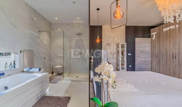 Odsprzedaż - Villa - Benijofar - Costa Blanca