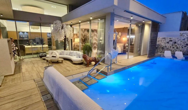 Odsprzedaż - Villa - Benijofar - Costa Blanca