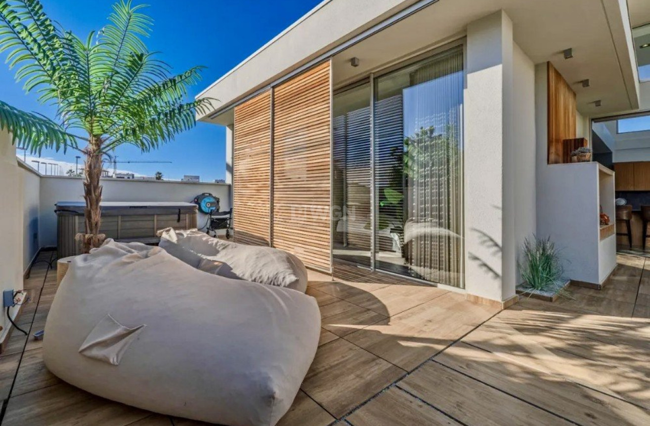 Odsprzedaż - Villa - Benijofar - Costa Blanca