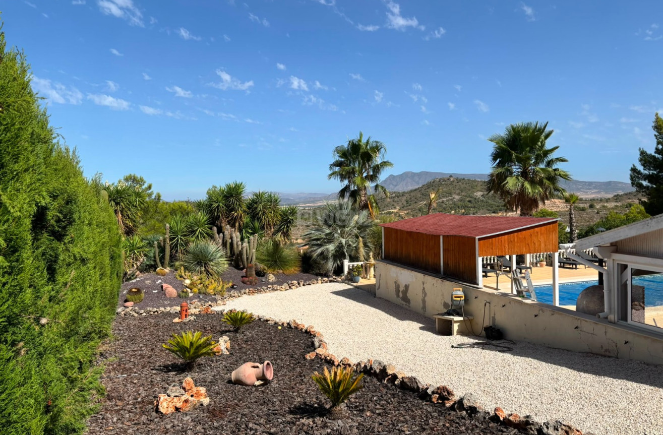 Resale - Villa - La Zarza - Inland