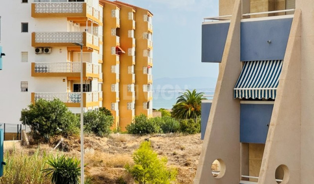 Odsprzedaż - Mieszkanie w bloku - La Mata - Costa Blanca