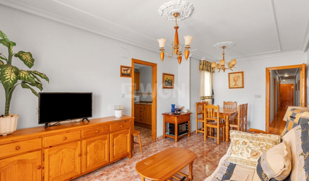 Odsprzedaż - Mieszkanie w bloku - La Mata - Costa Blanca