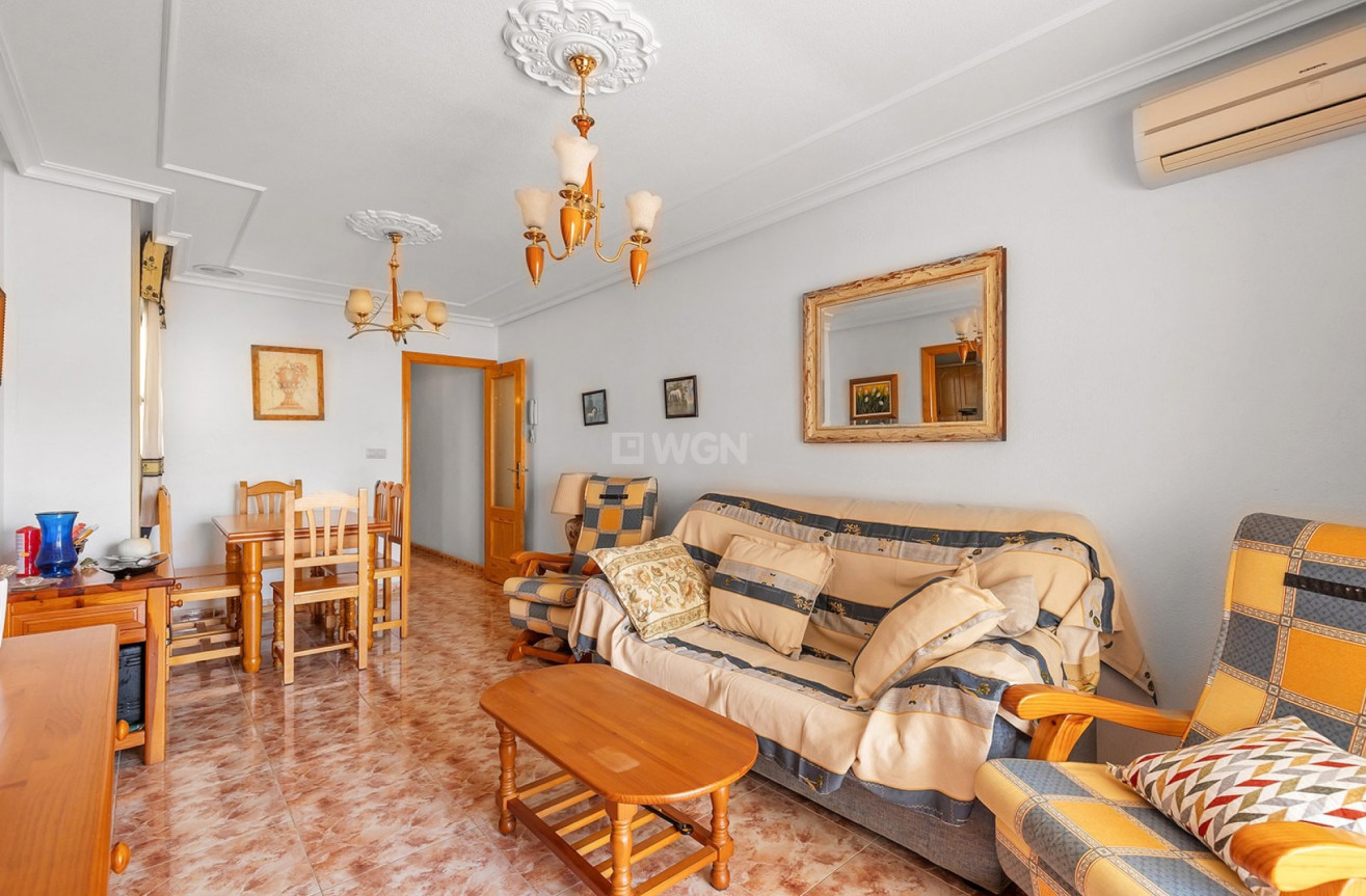 Odsprzedaż - Mieszkanie w bloku - La Mata - Costa Blanca