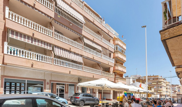 Odsprzedaż - Mieszkanie w bloku - La Mata - Costa Blanca