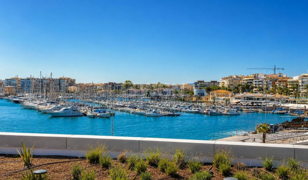 Odsprzedaż - Mieszkanie w bloku - Torrevieja - Playa del Cura