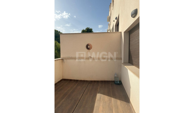 Odsprzedaż - Mieszkanie w bloku - Torrevieja - Los Balcones