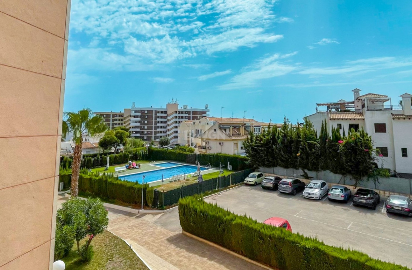Odsprzedaż - Mieszkanie w bloku - Orihuela Costa - Costa Blanca