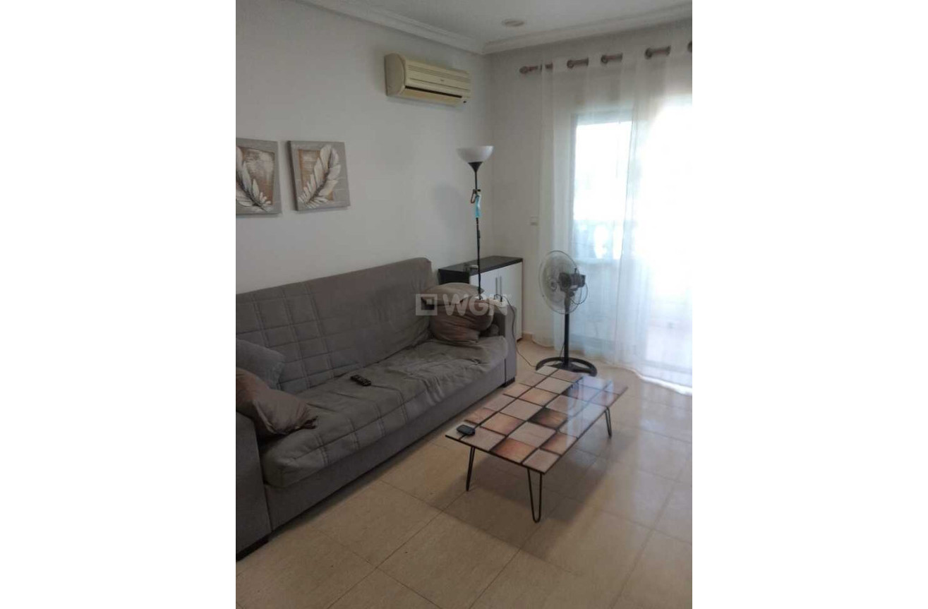 Odsprzedaż - Mieszkanie w bloku - Torrevieja - DIEGO RAMIREZ LA LOMA