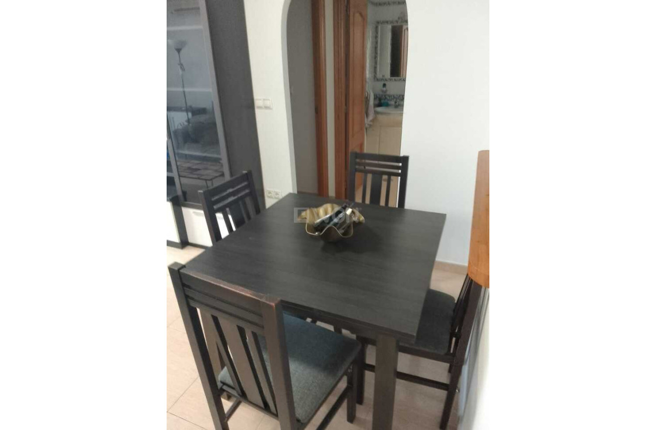 Odsprzedaż - Mieszkanie w bloku - Torrevieja - DIEGO RAMIREZ LA LOMA