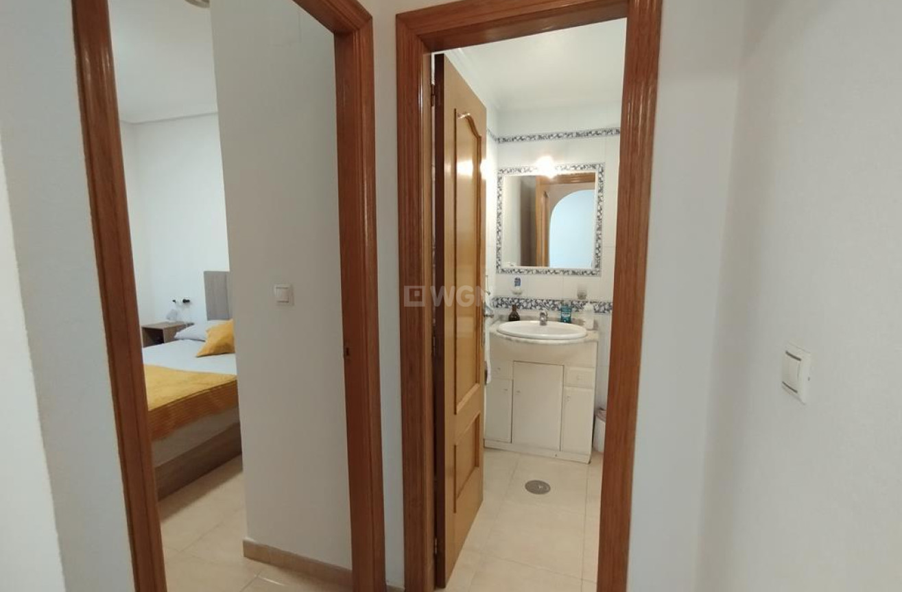Odsprzedaż - Mieszkanie w bloku - Torrevieja - DIEGO RAMIREZ LA LOMA