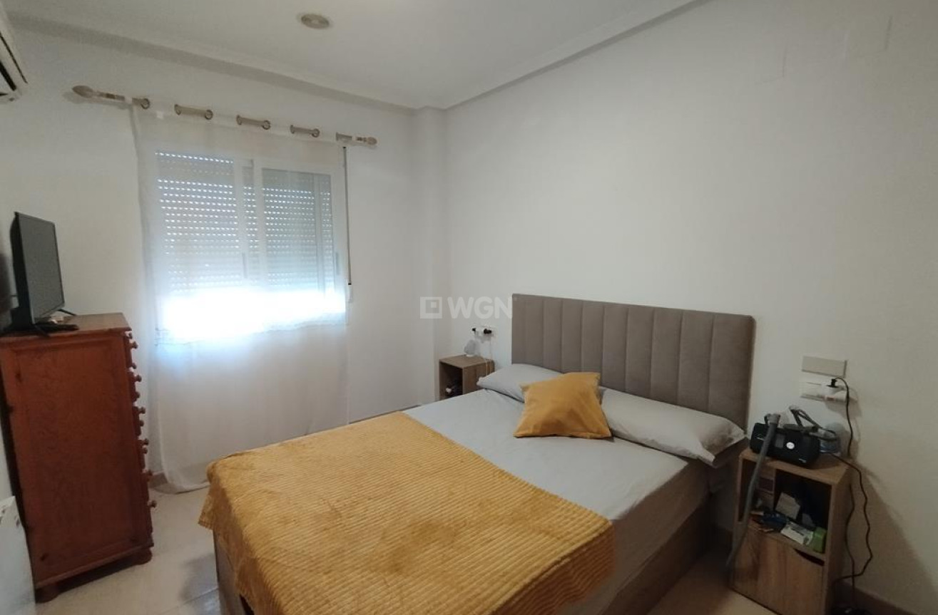 Odsprzedaż - Mieszkanie w bloku - Torrevieja - DIEGO RAMIREZ LA LOMA