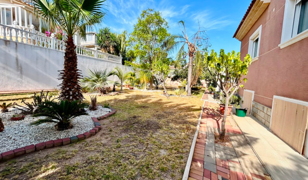Odsprzedaż - Villa - Orihuela - Inland