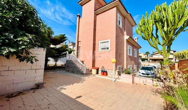 Odsprzedaż - Villa - Orihuela - Inland