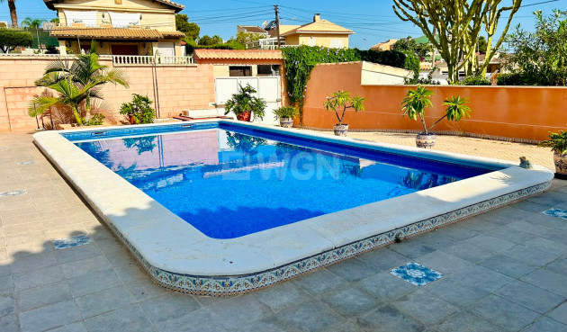 Odsprzedaż - Villa - Orihuela - Inland