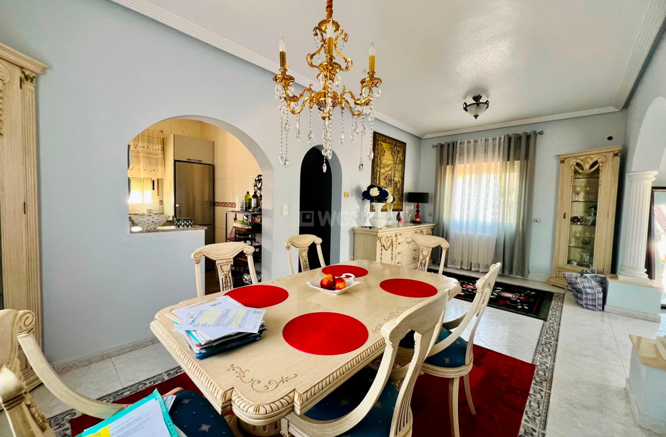 Odsprzedaż - Villa - Orihuela - Inland