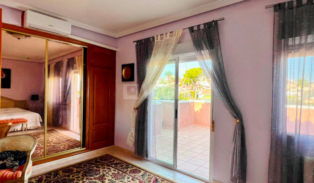 Odsprzedaż - Villa - Orihuela - Inland