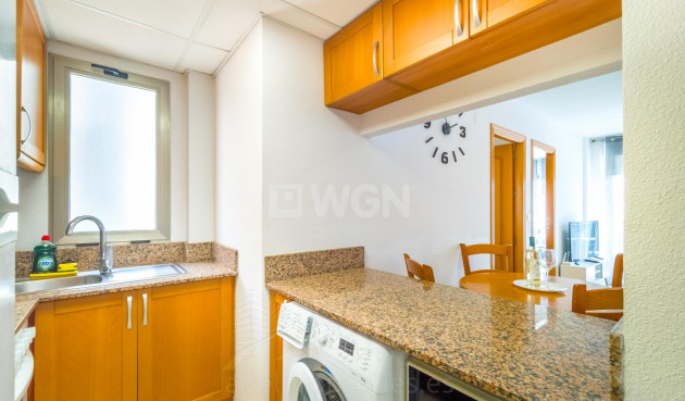 Wiederverkauf - Wohnung - Torrevieja - Playa de los Locos