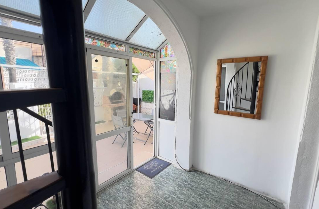 Odsprzedaż - Bungalow - Torrevieja - Los Balcones