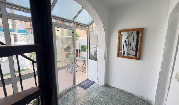 Odsprzedaż - Bungalow - Torrevieja - Los Balcones