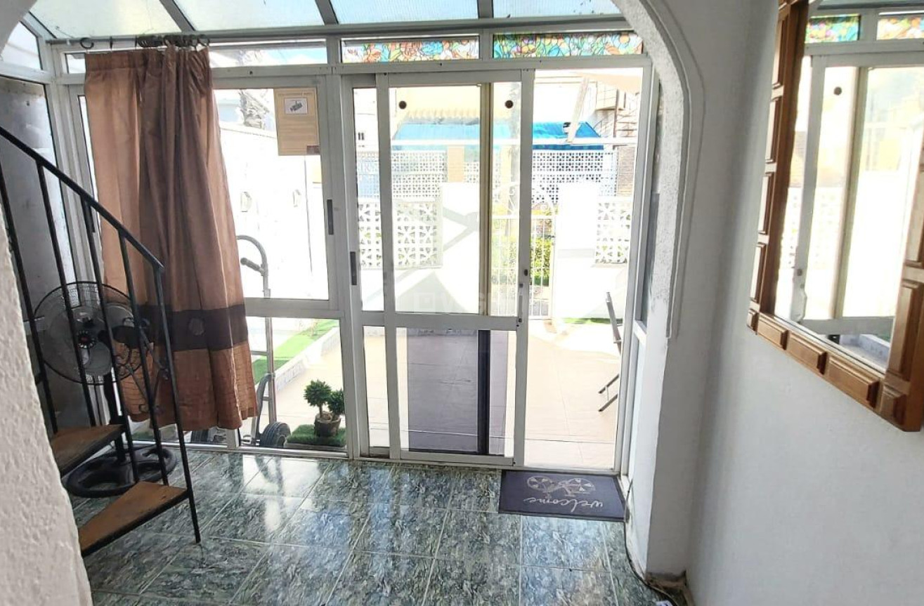Odsprzedaż - Bungalow - Torrevieja - Los Balcones